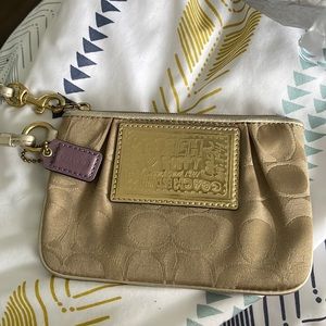 Coach poppy wristlet